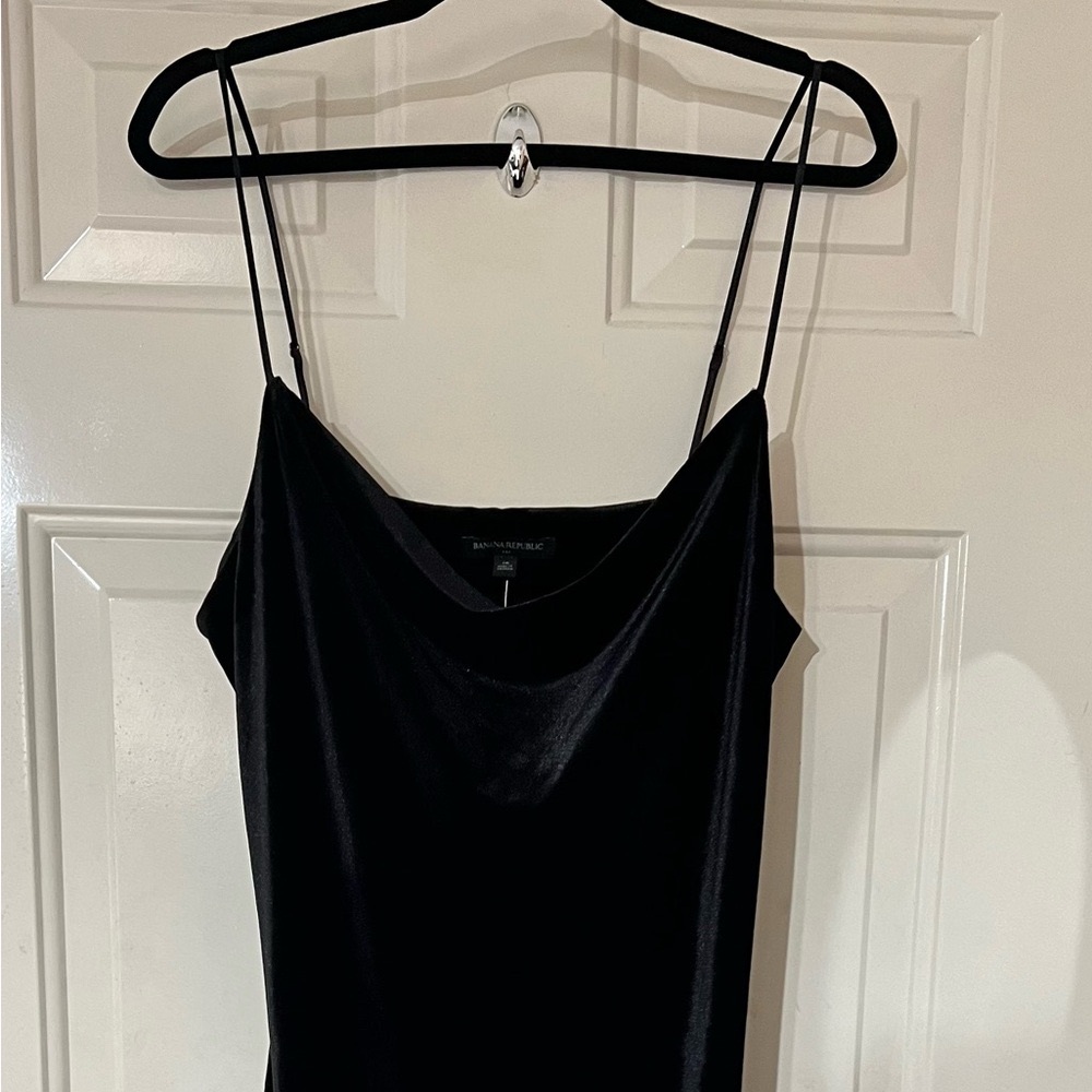 NWT Black Velvet Banana Republic dress.  No stains or odors.  Gorgeous dress!